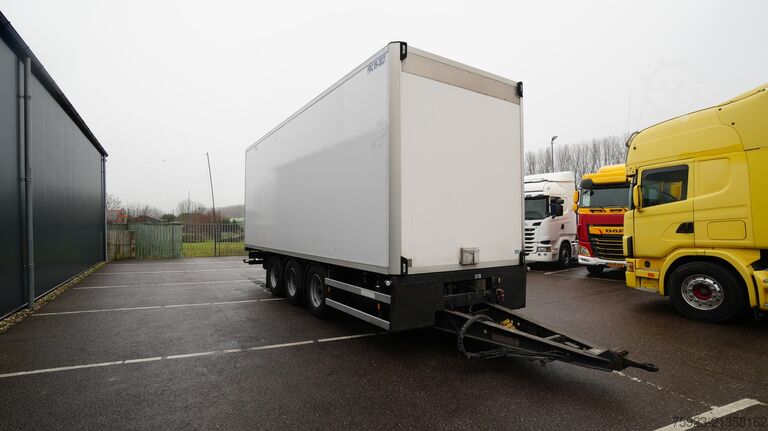 Kühl-/Tiefkühltransport Groenewegen 3 Axle frigo trailer with CARRIER SUPRA 950 MT