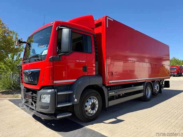 LKW mit Getränkeaufbau MAN TGS 26.420 Getränkewagen Ewers/LENKACHSE/2xAHK