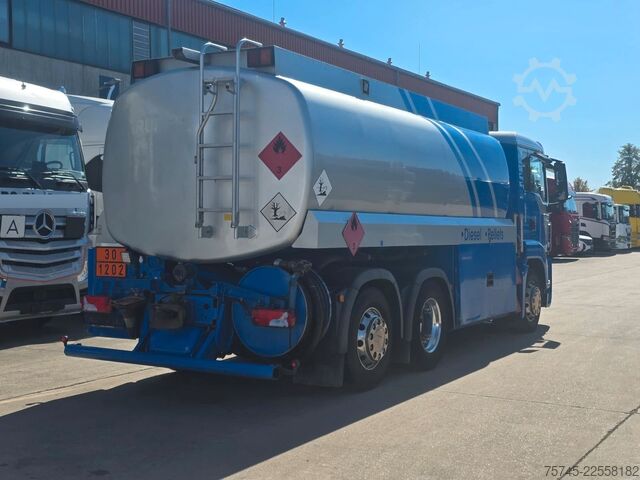 LKW mit Tankaufbau MAN TGS 26.440 * OBER-/UNTERBEFÜLLUNG * 3-KAMMER *