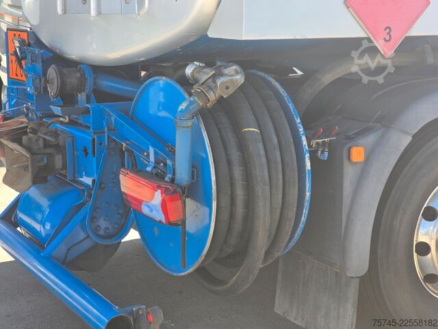 LKW mit Tankaufbau MAN TGS 26.440 * OBER-/UNTERBEFÜLLUNG * 3-KAMMER *