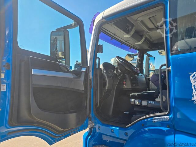 LKW mit Tankaufbau MAN TGS 26.440 * OBER-/UNTERBEFÜLLUNG * 3-KAMMER *