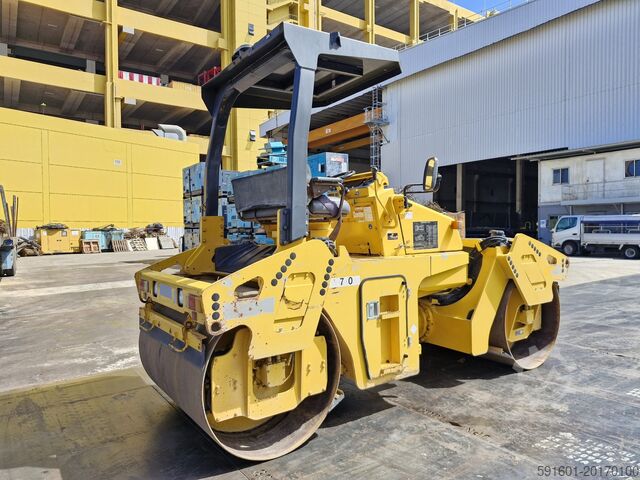 Tandem roller Sakai SW652