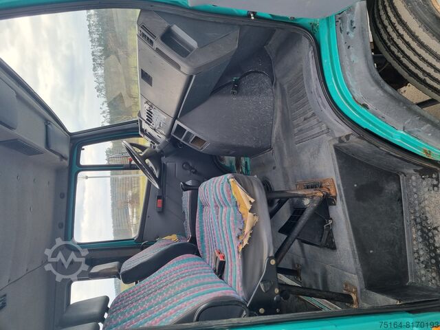 Kipper 3-Seiten Mercedes-Benz 811 DK DoKa