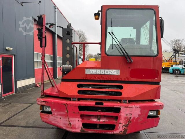Terminal-Traktor Terberg YT 220