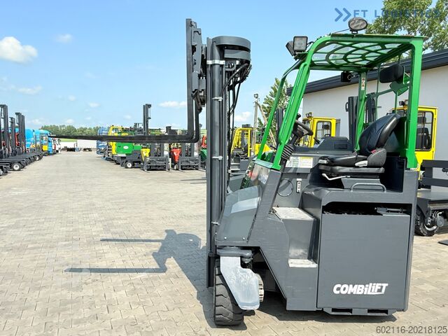 4-Wege-Gabelstapler Combilift CBE4000 / TRIPLEX 5200MM / FREE-LIFT