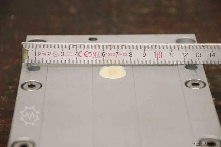 Linearantrieb Positioniertisch igus Verfahrweg 25 mm