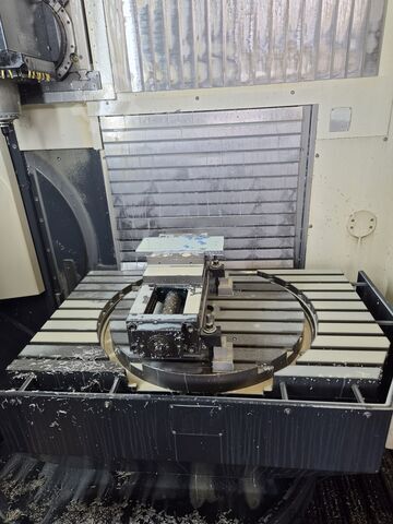 Universal-Bearbeitungszentrum DMG DMU 60 Monoblock