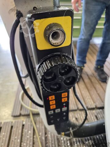 Universal-Bearbeitungszentrum DMG DMU 60 Monoblock