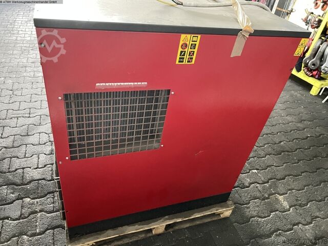 Screw Compressor CHICAGO PNEUMATIC CPVR15 + Lufttrockner