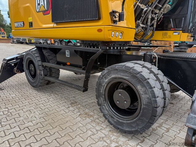 Material handler Caterpillar CAT MH3026-06C Umschlagbagger Kamera ZSA