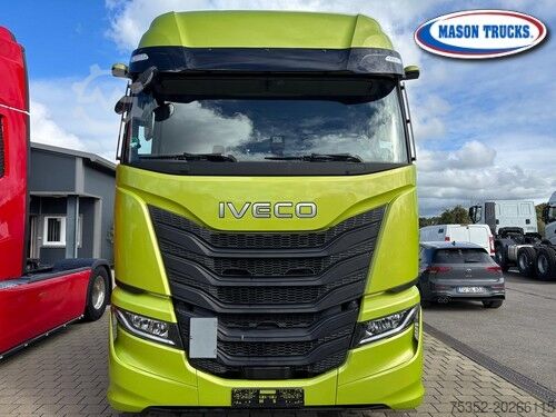 Standard road tractor Iveco S-Way 580 Full Air