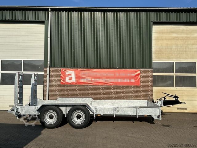 Machine transporter