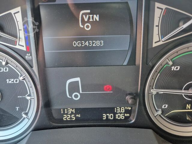 Standard tractor DAF XF 480 FT SUPER SPACE CAB, different location :...