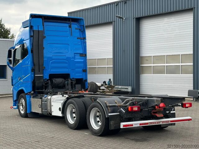 Chassis with cab Volvo FH 16.750 6x4 Globe XL Chassis Retarder 3.90 Wb...