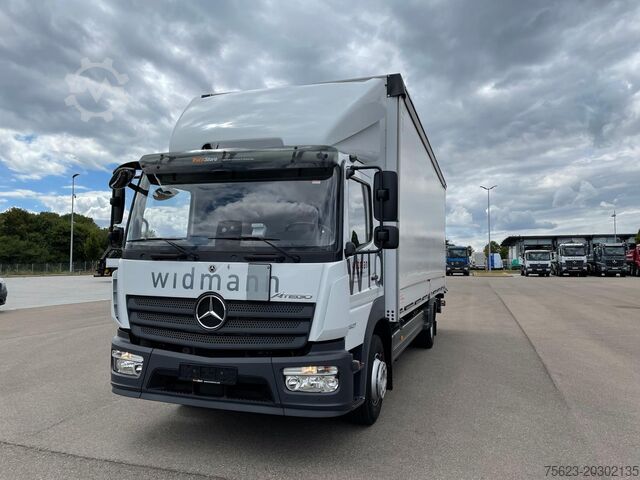 Flatbed truck Mercedes-Benz Atego 1527 L ClassicSpace Luft AUT AHK SpurH
