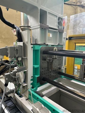 Injection molding machine Arburg 270C 400-70 e²