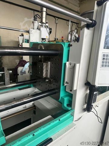 Injection molding machine Arburg 270C 400-70