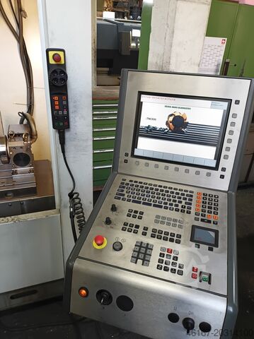 Vertikales Bearbeitungszentrum Deckel Maho DMC63V mit 4-Achse