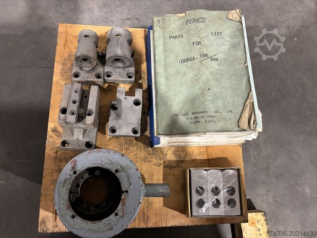 Cnc-Drehmaschine FEMCO DURGA 25 E