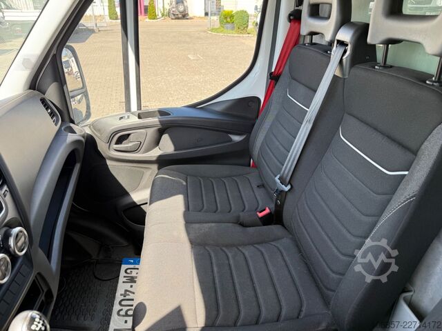 Transporter mit Koffer IVECO Daily 35C16 3,0L Koffer LBW 750kg Euro6E Seitent