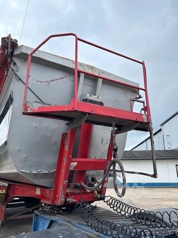 Tipper semitrailer KEMPF Stahlhalbschalenmulde, SKM 35/3 SR, 37 cbm