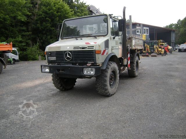 Dreiseitenkipper MERCEDES-BENZ Unimog U1250 mit Kran MKG 105