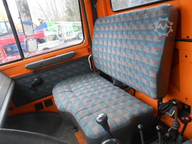 Tipper truck MERCEDES-BENZ U1450 427/11 mit Kran
