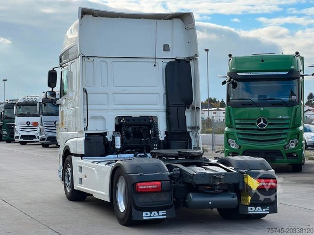 Volumen SZM DAF XF 530 *ACC* 2XTANK *STANDKLIMA* RETARDER * BJ19