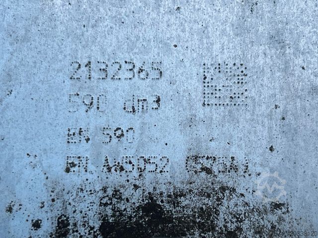 Volumen SZM DAF XF 530 *ACC* 2XTANK *STANDKLIMA* RETARDER * BJ19