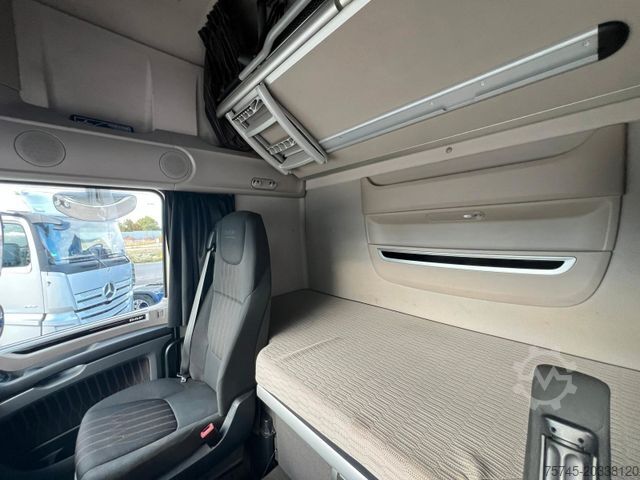 Volumen SZM DAF XF 530 *ACC* 2XTANK *STANDKLIMA* RETARDER * BJ19