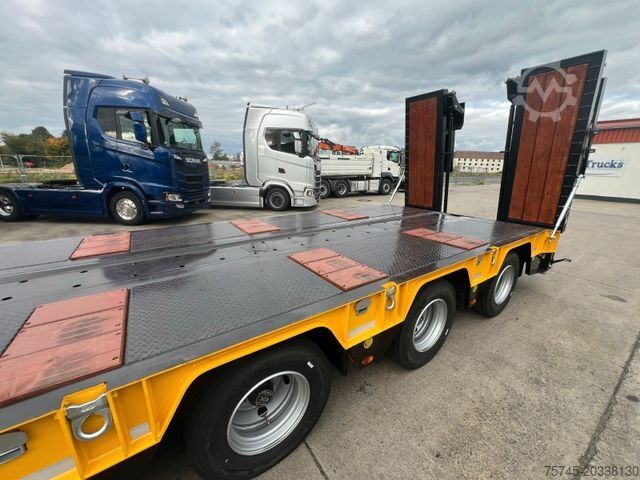 Low loader semitrailer GVN 4GVN O4*ÜBERBREITE TAFEL*KOC*LIFT*PE