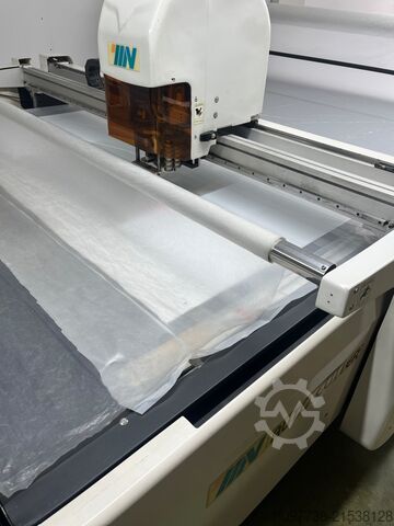 Fabric cutting & spreading machine YIN HY