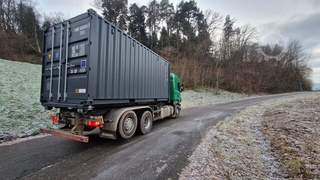 20" Seecontainer& 1x Abrollrahmen Kombi Hitta HAR60 Abrollcontainer