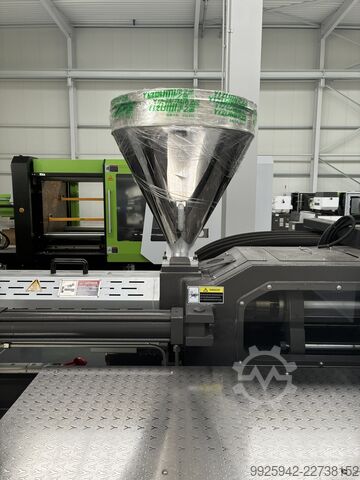 Spritzgießmaschine YIZUMI P350H/ IU1610
