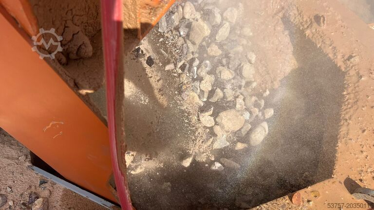 Mobile crushing plant / stone crusher Constmach Mobile Crushing Plant Mobile vertical shaft impact crushing