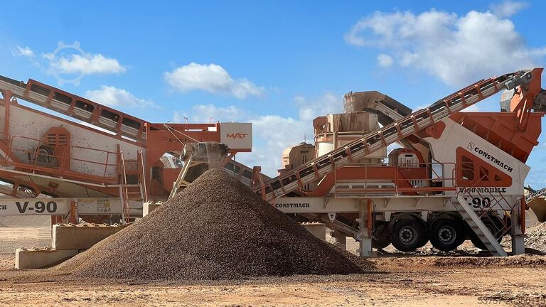 Mobile crushing plant / stone crusher Constmach Mobile Crushing Plant Mobile vertical shaft impact crushing