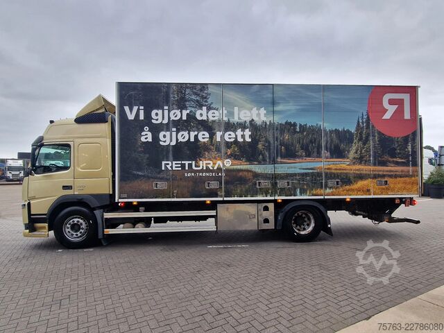 Suitcase Volvo FM 370 Globetrotter 4x2 - Buggsbygg box with si...