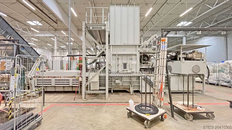 Komplette Ballenpresse 88 t mit Förderband u. Drahtstationen HSM GmbH + Co. KG VK 8818 FU