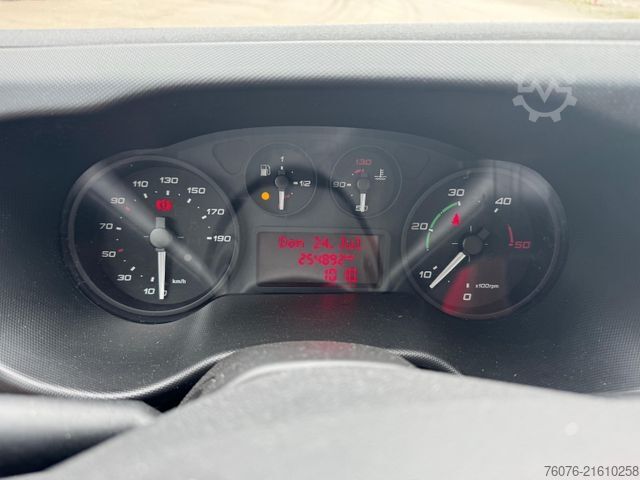 Sonderausbau-Transporter IVECO 70C17 Fleisch Theke Solar Heizung Kühler Kamera