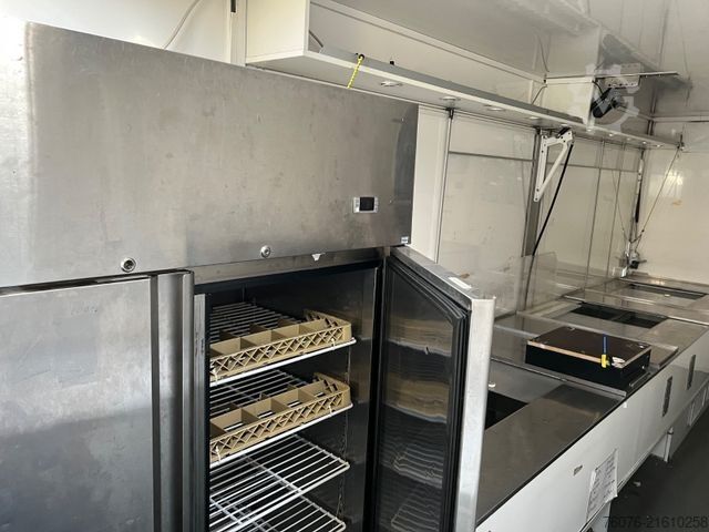 Sonderausbau-Transporter IVECO 70C17 Fleisch Theke Solar Heizung Kühler Kamera