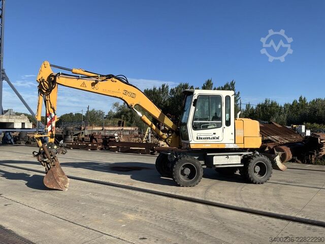 Excavator Liebherr A310B