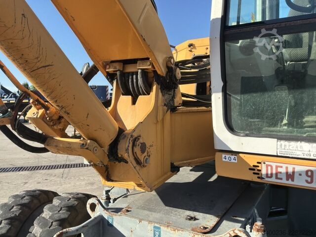 Excavator Liebherr A310B