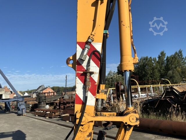 Excavator Liebherr A310B