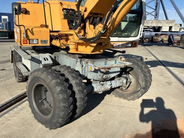 Excavator Liebherr A310B