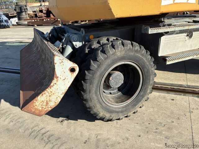 Excavator Liebherr A310B
