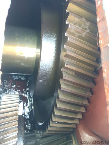 Industriegetriebe Kegelstirnradgetriebe ASUG Penig Flender TGL 21815/ 10LA1-224/315x160