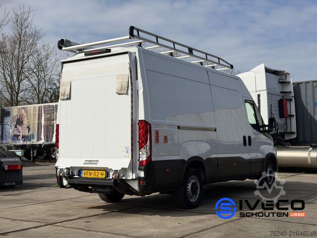 Hochdachkombi Iveco Daily 35S18V A8 Cruise Control - DHollandia laa...