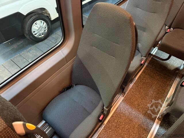 Minibus MERCEDES-BENZ Sprinter 516 Transfer 45 Evobus Klima STHZ 19+1