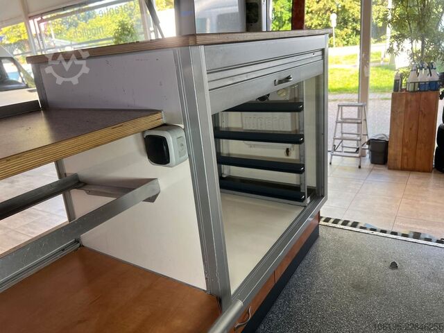 Van MERCEDES-BENZ Sprinter Verkaufswagen/Verkaufstheke/Foodtruck