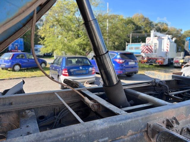Three-sided tipper truck MAN Dreiseitenkipper MAN 18.224 Meiller DSK